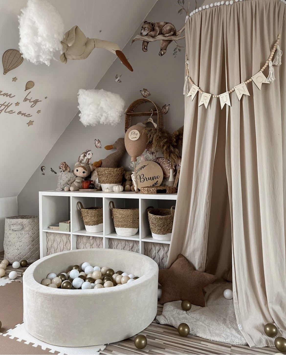 Velvet Baby Ball Pit with Balls lifestyle photo