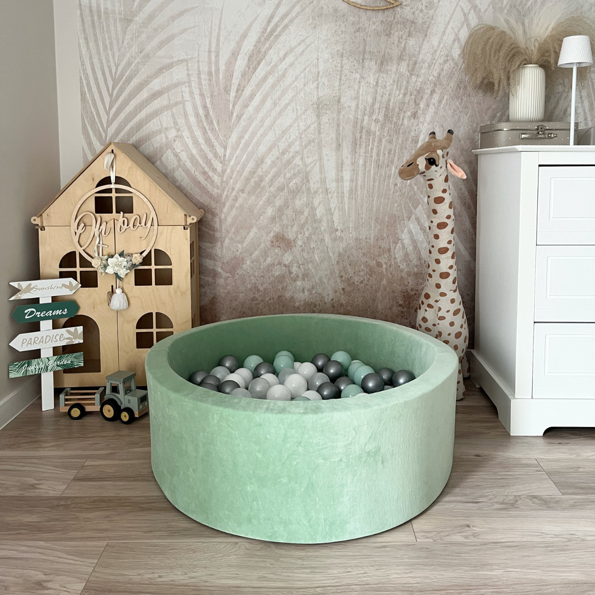 Velvet Baby Ball Pit with Balls in Green